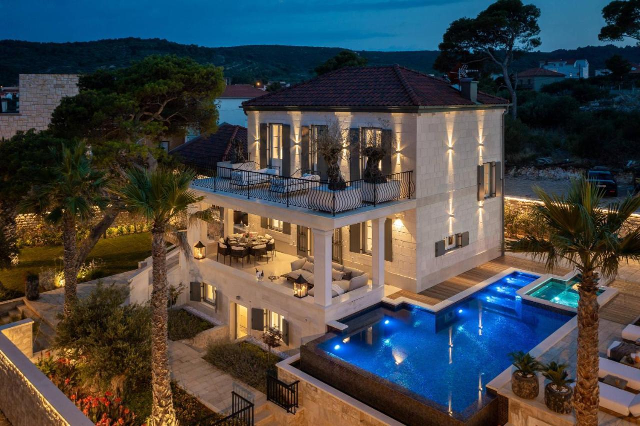 Villa L'Orizzonte สลาทิเน ภายนอก รูปภาพ
