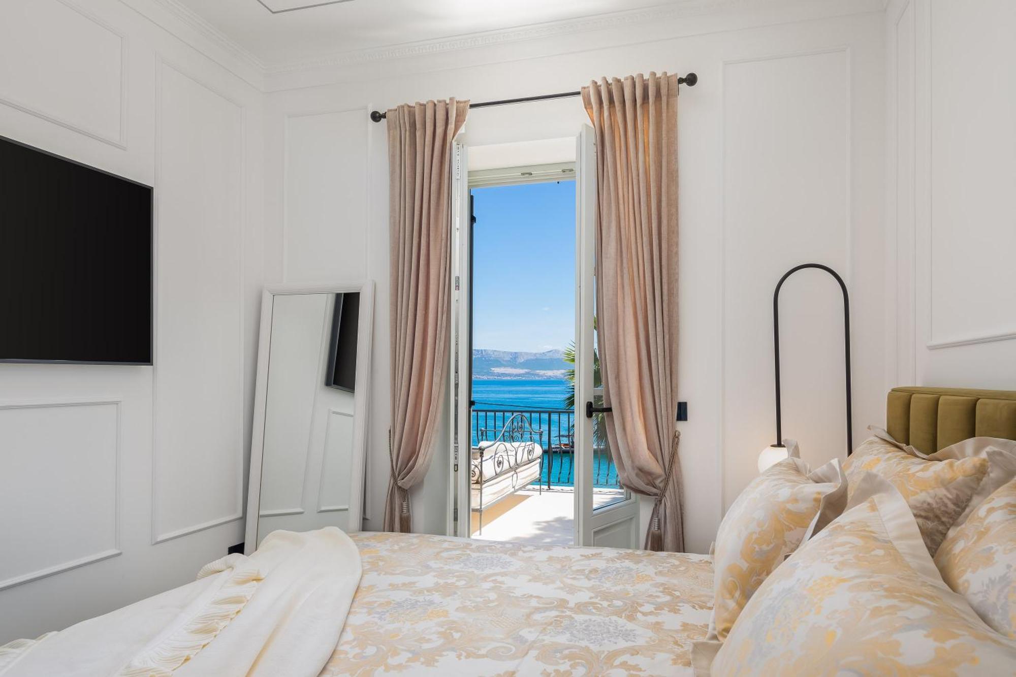 Villa L'Orizzonte สลาทิเน ภายนอก รูปภาพ
