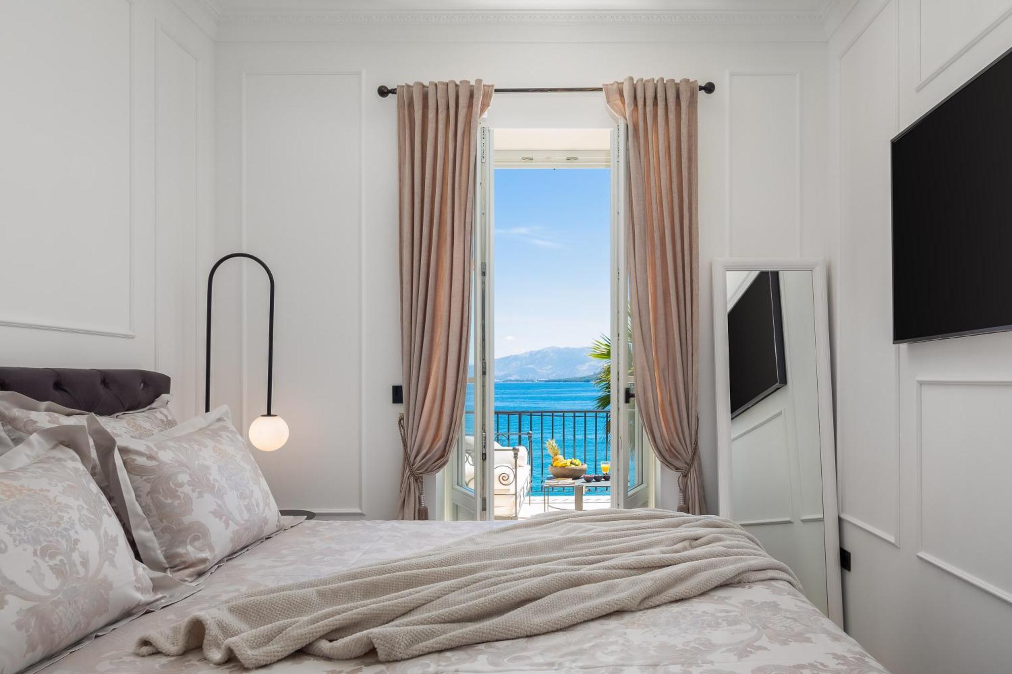 Villa L'Orizzonte สลาทิเน ภายนอก รูปภาพ