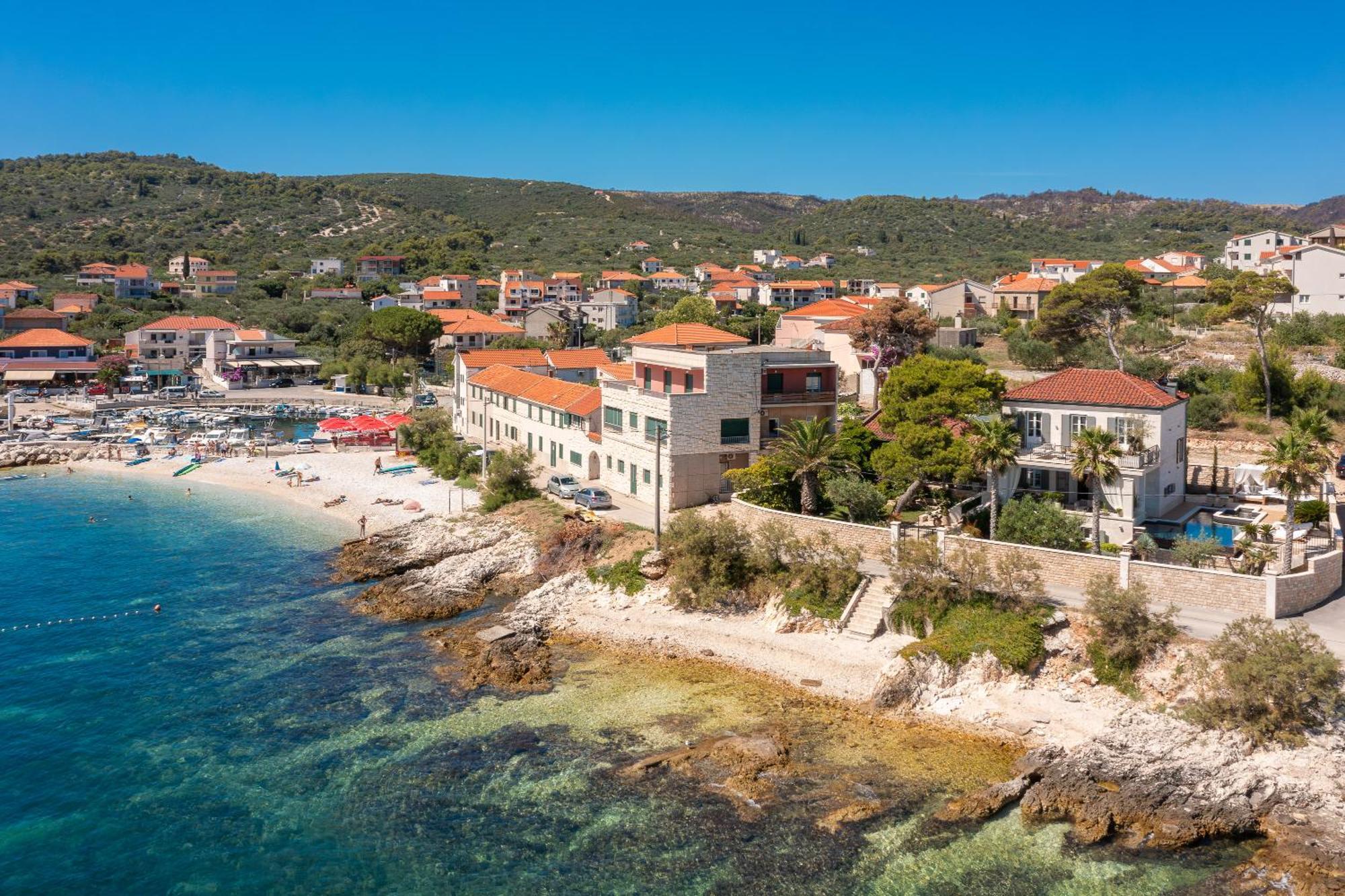 Villa L'Orizzonte สลาทิเน ภายนอก รูปภาพ