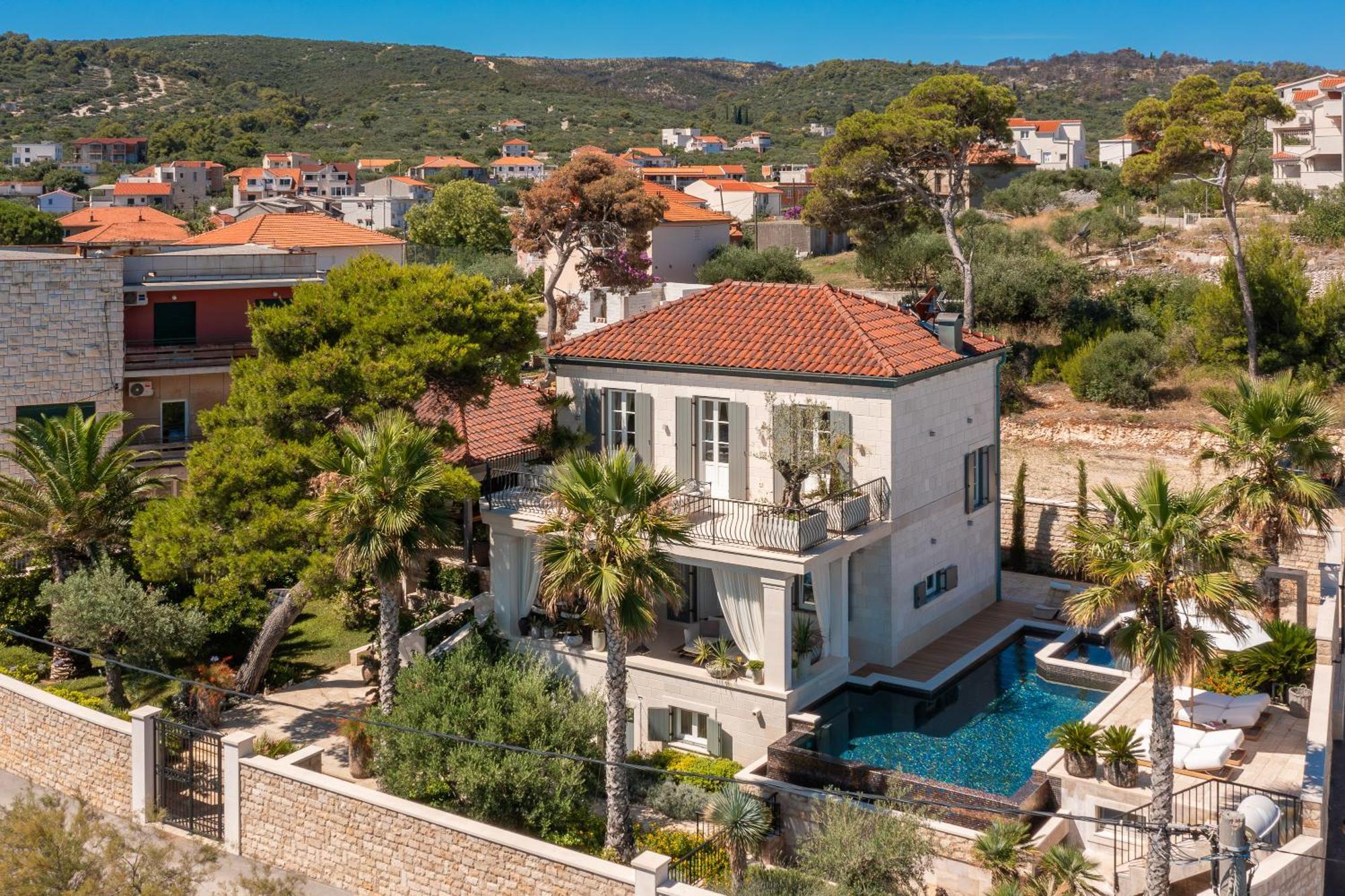 Villa L'Orizzonte สลาทิเน ภายนอก รูปภาพ
