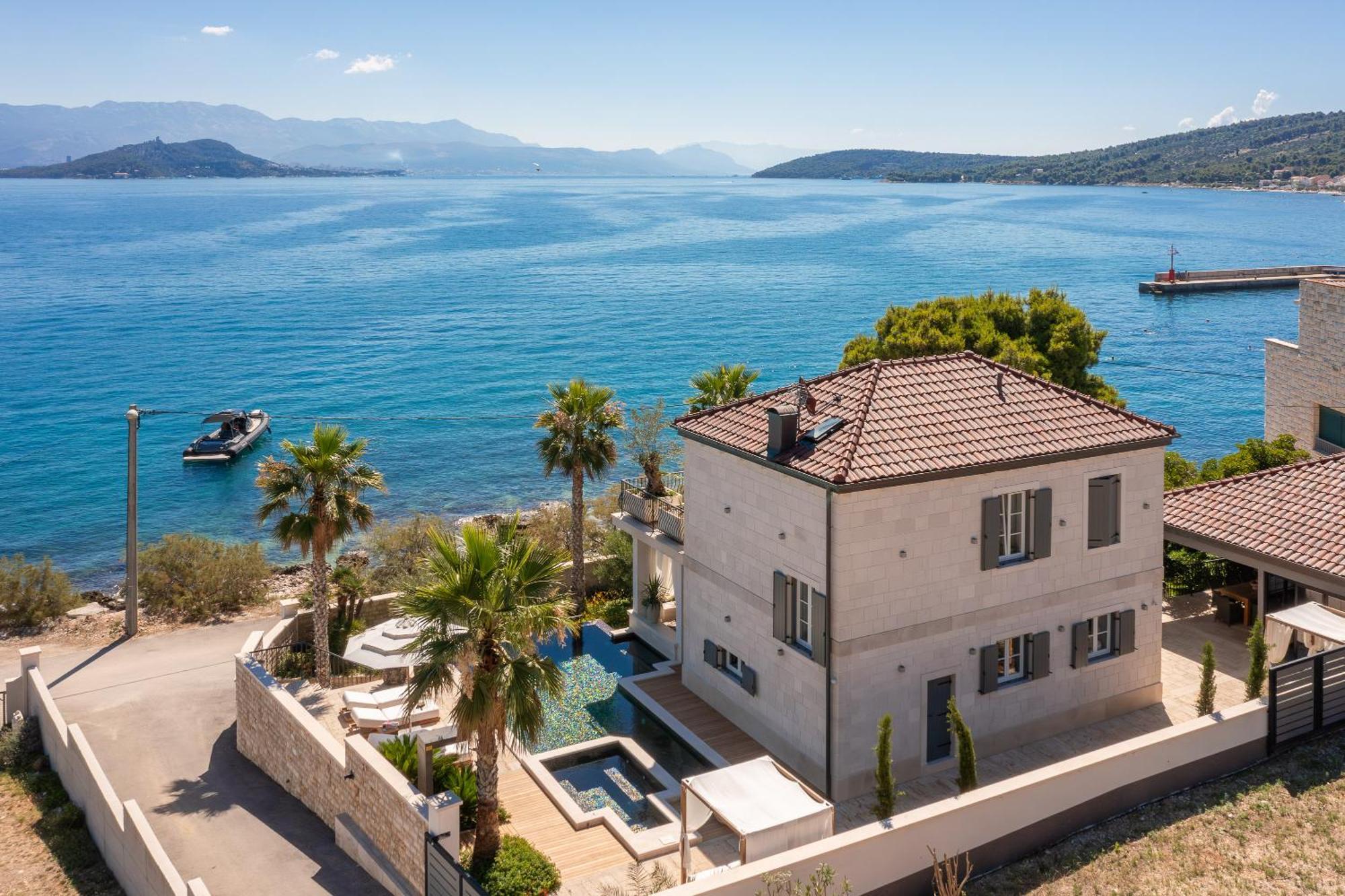 Villa L'Orizzonte สลาทิเน ภายนอก รูปภาพ
